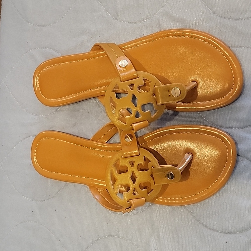 Tori Burch New Tan Sandals